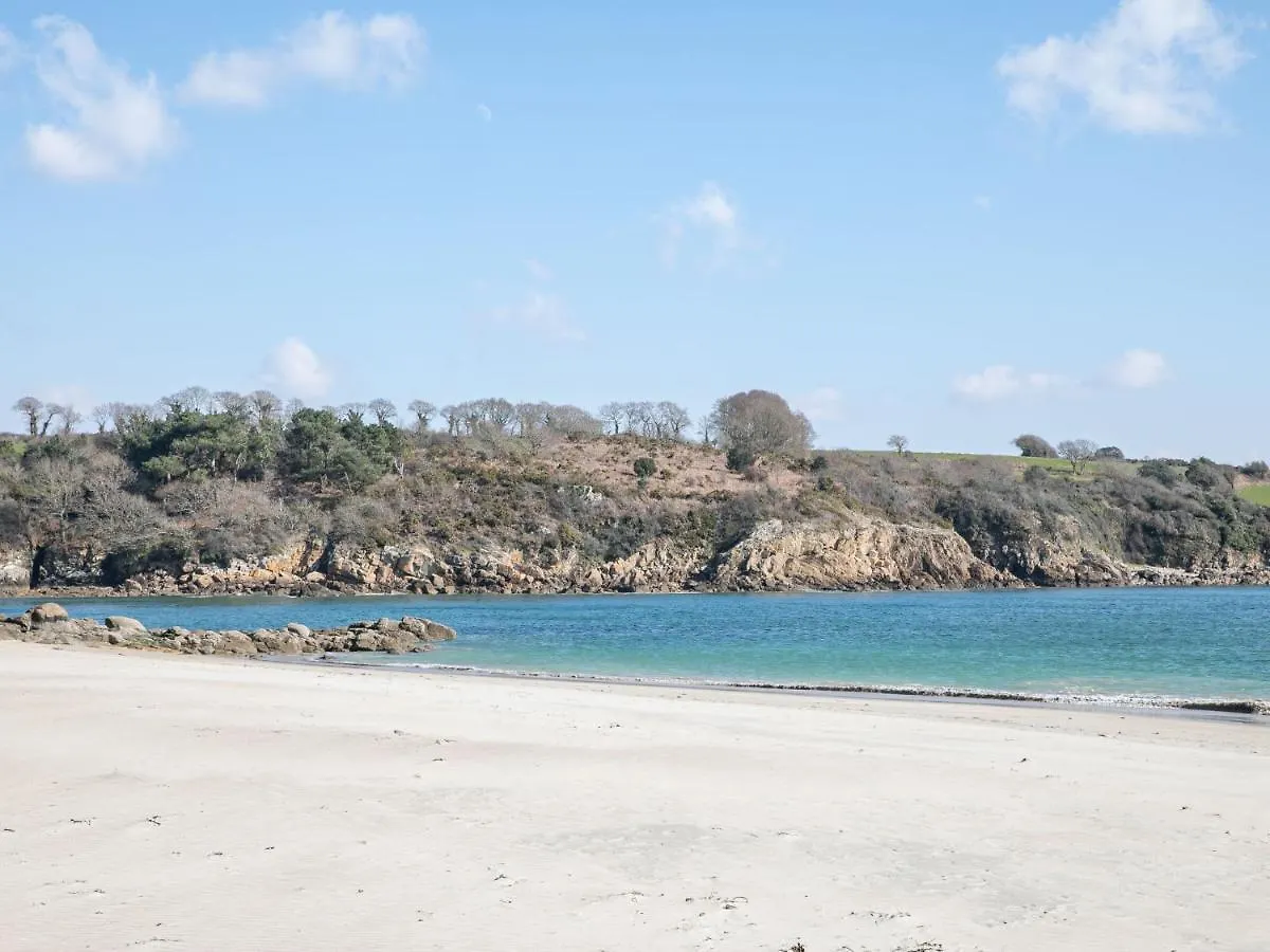 Holiday Home Saint Nicolas By Interhome Névez